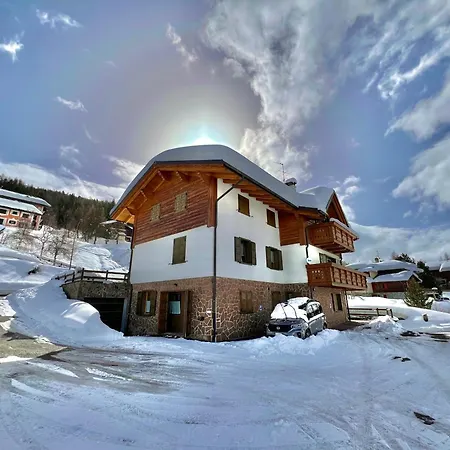 Levanto アパート リヴィーニョ